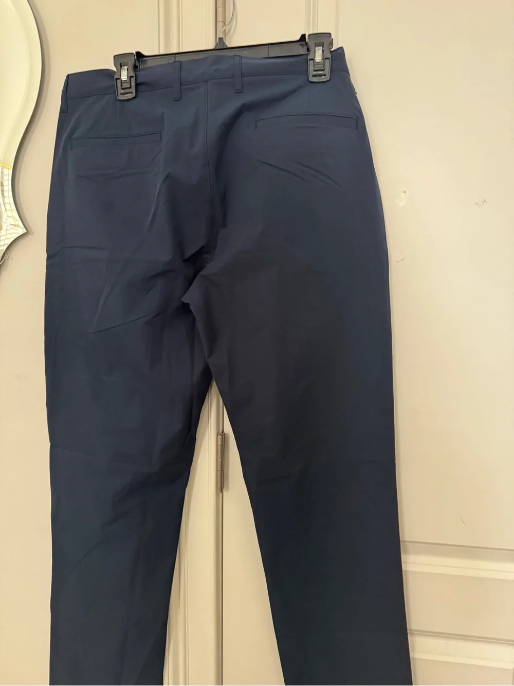 J. Crew Straight-fit tech chino pants 32/32 Never worn
